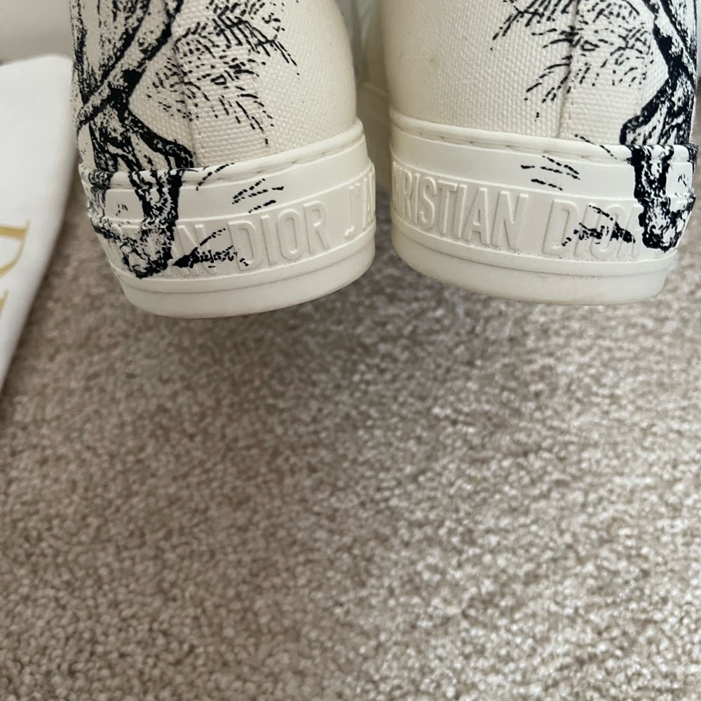 Dior High-Top Sneakers - Picture 4 of 11